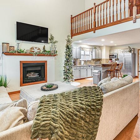 Williamstown Gem With Private Pool And Hot Tub! Villa Exteriör bild