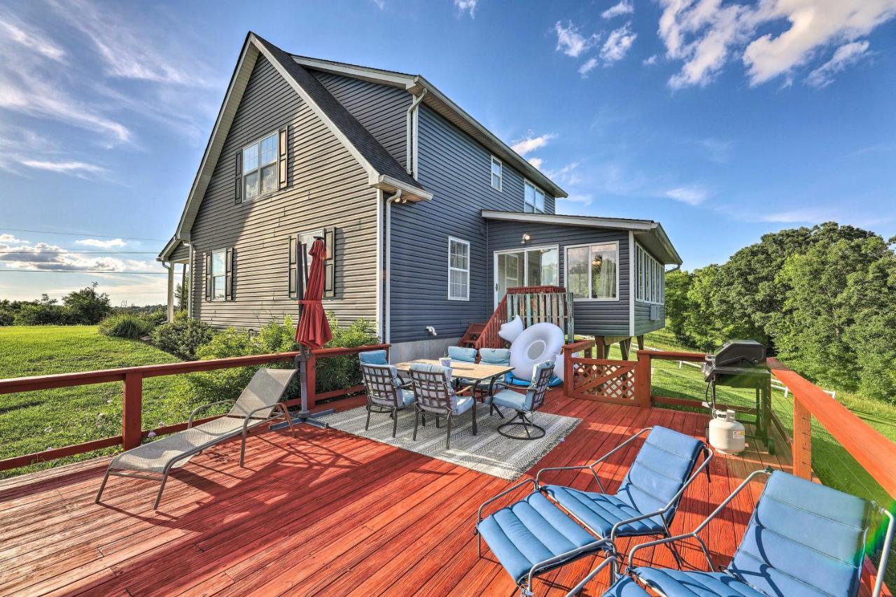 Williamstown Gem With Private Pool And Hot Tub! Villa Exteriör bild