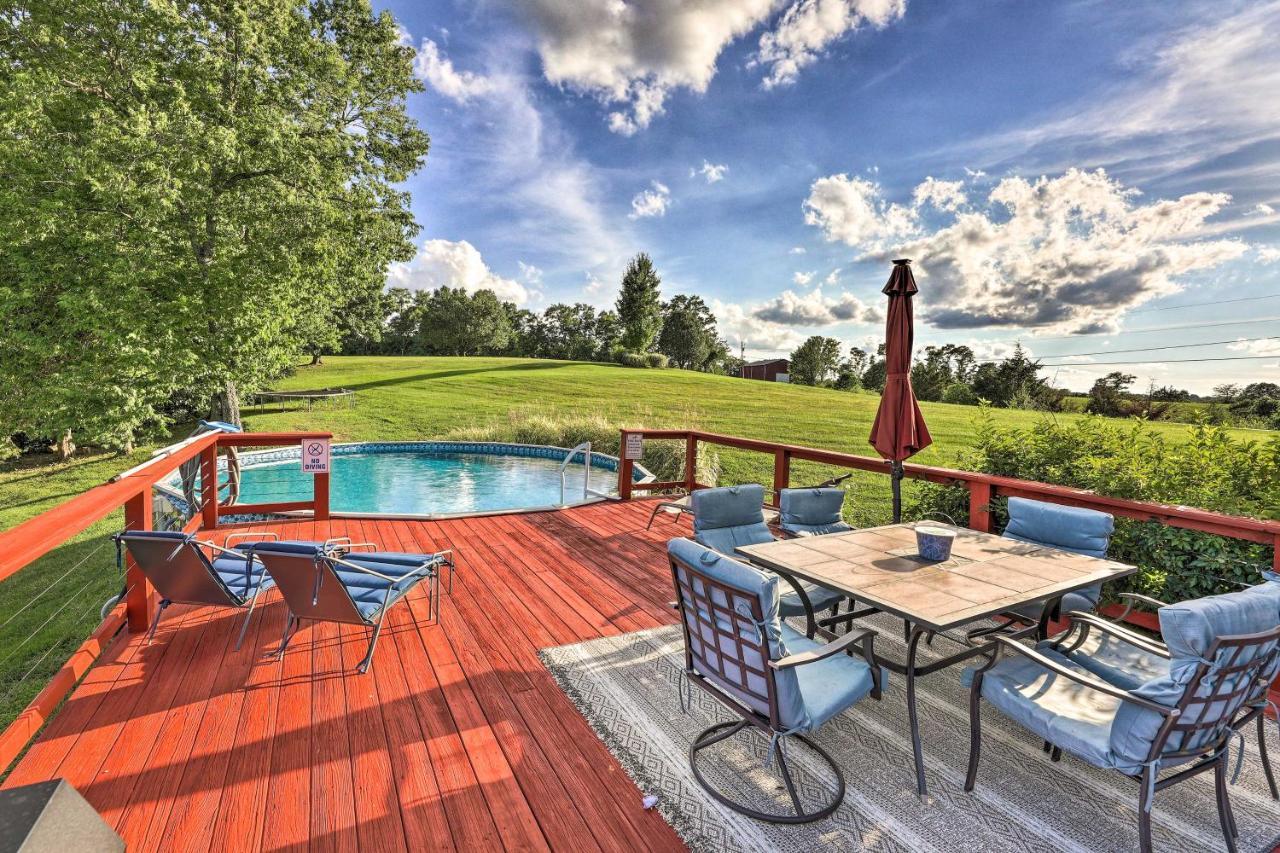 Williamstown Gem With Private Pool And Hot Tub! Villa Exteriör bild