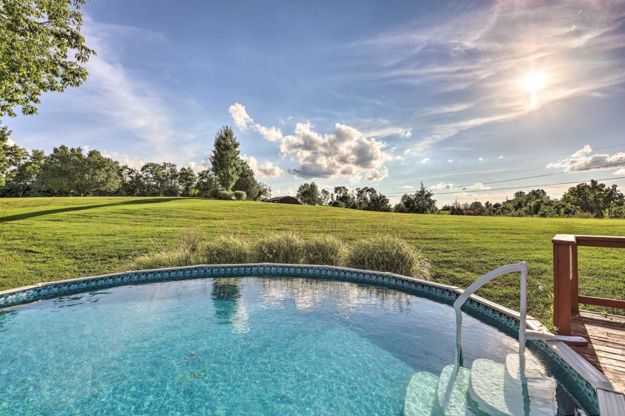 Williamstown Gem With Private Pool And Hot Tub! Villa Exteriör bild