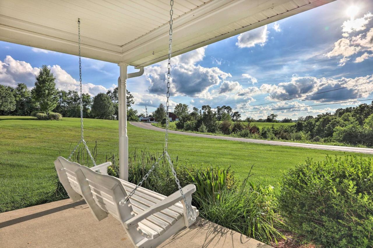Williamstown Gem With Private Pool And Hot Tub! Villa Exteriör bild
